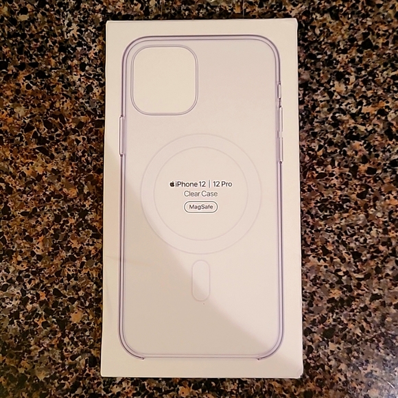 Authentic iphone 12/12 Pro Clear Case MagSafe - Picture 4 of 16